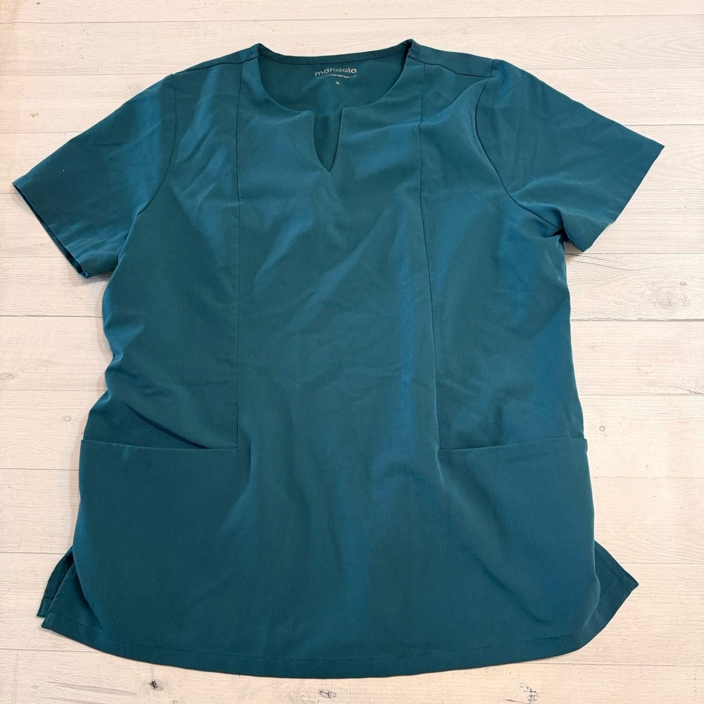 Mandala women's teal short sleeve scrub‎ top size medium